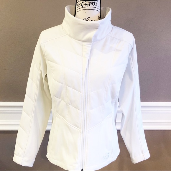 The North Face Jackets & Blazers - NWOT The North Face Jacket, Size Medium